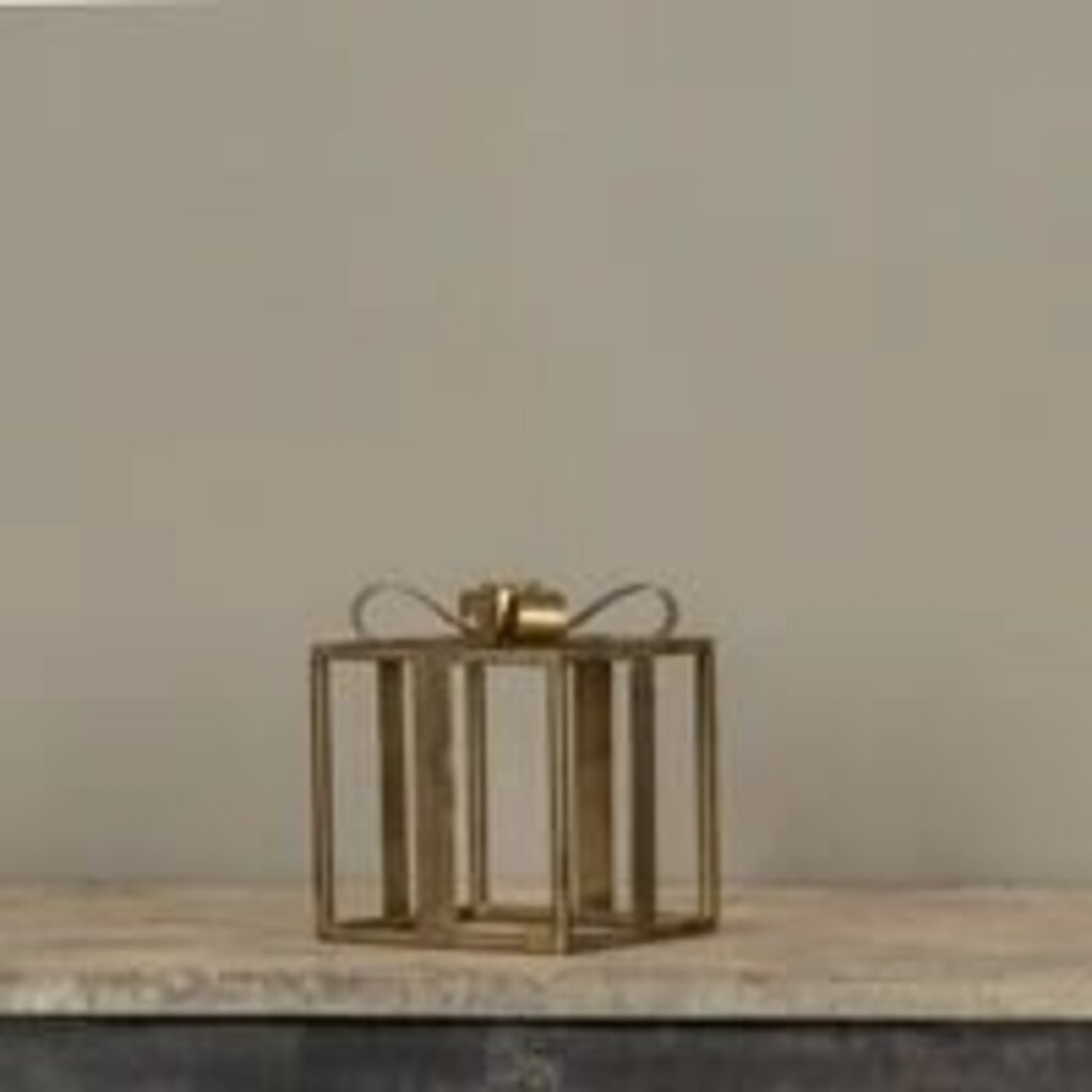 Gold Present Taper Candle Holder