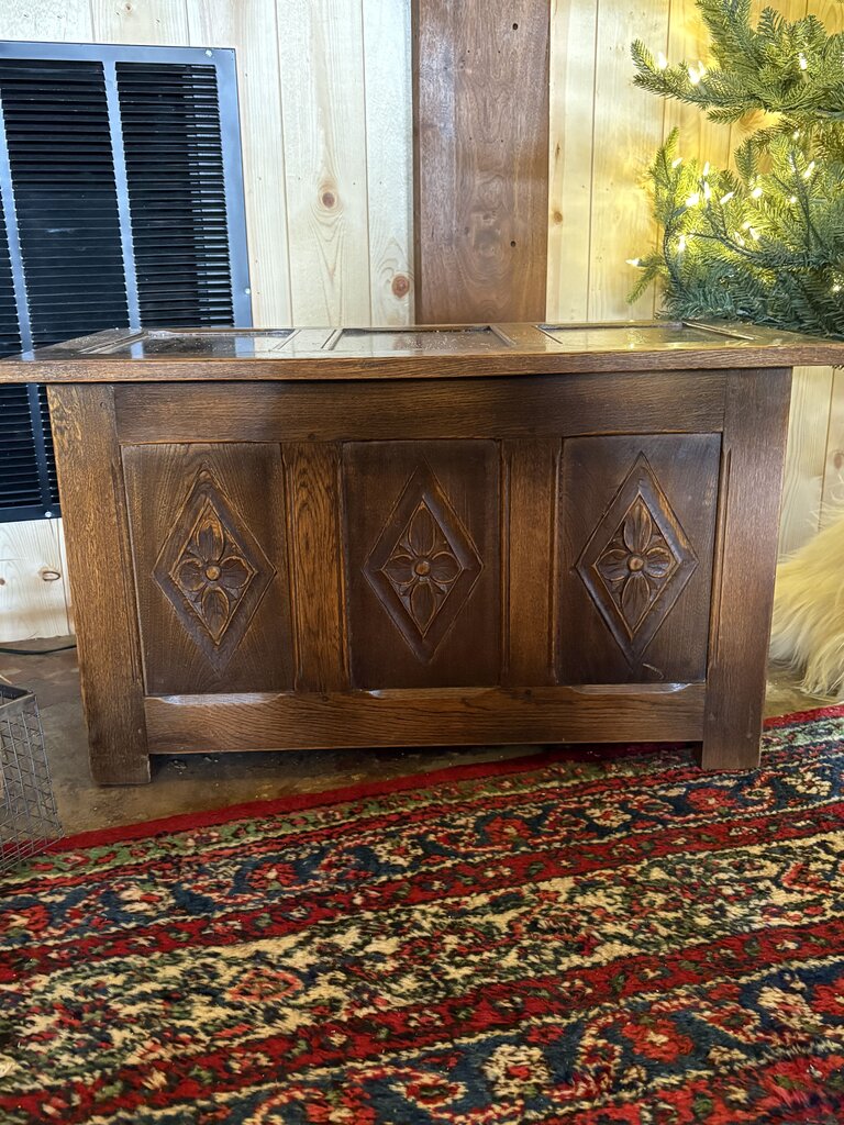 Gorgeous Oak Storage Trunk