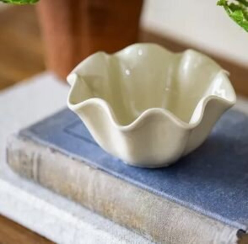 Cute Ivory Ruffle Bowl